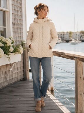 MAC Mackintosh New England Cream Quilted Down Jacket
